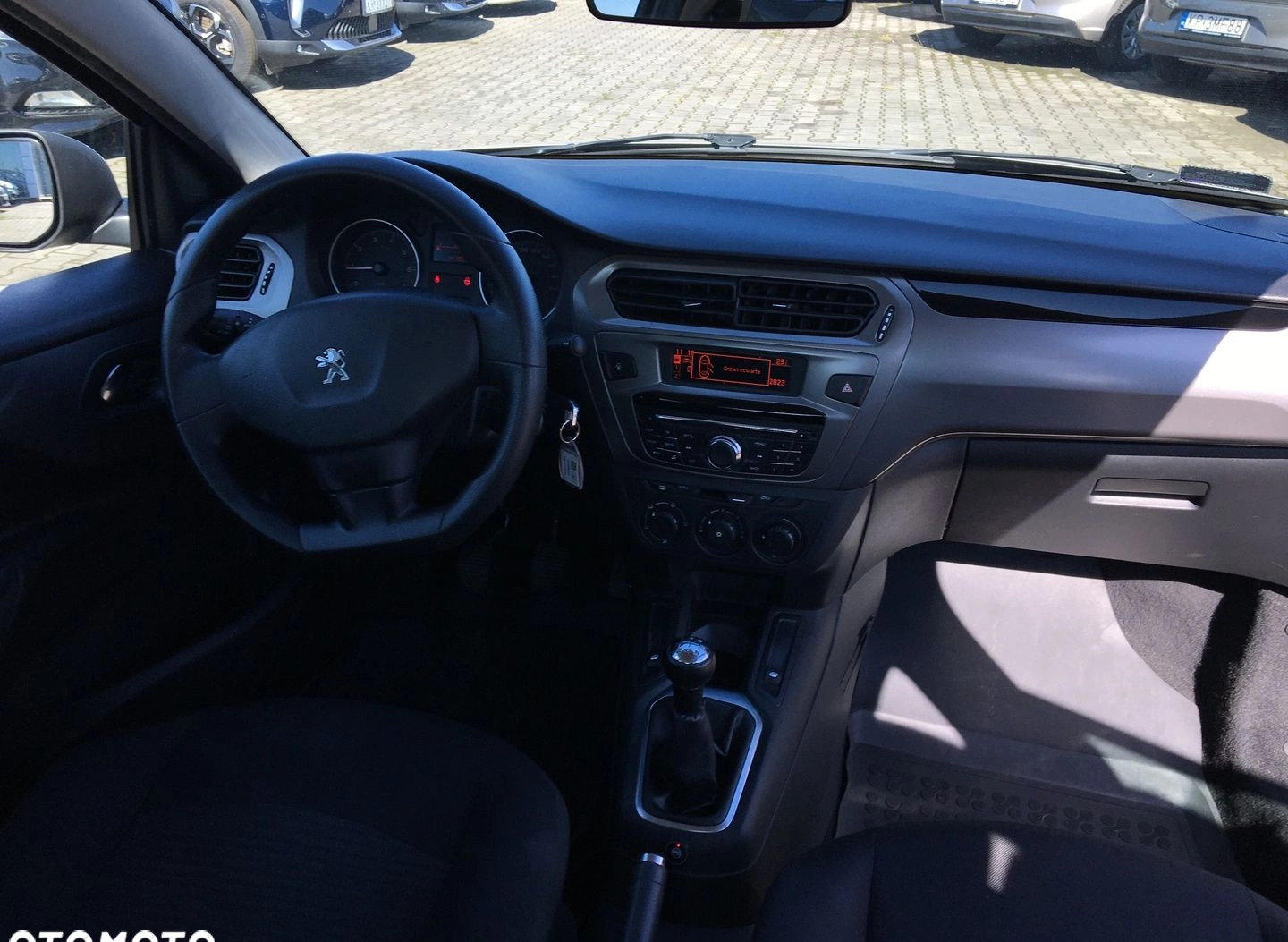 Peugeot 301 cena 33900 przebieg: 147807, rok produkcji 2018 z Kobyłka małe 46
